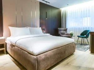 Emery Hotel