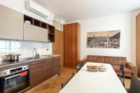 科摩湖畔的溫馨公寓