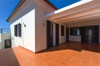 HOME ARAÚJO - (13090 / AL) fantastic view of the village and the beach of Ponta do Sol