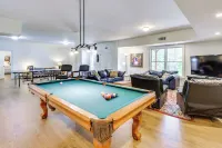Home on Lake Lanier w/ Dock & Water Views - con encanto