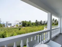 High-End 2 Bed, 2 Bath, 2 smart TVs Condo, Water Purification System