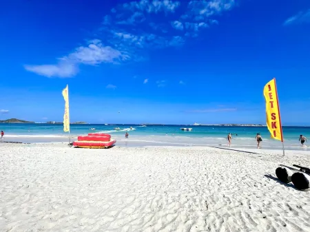 Villa Norman: Unique 3 bedroom, 3 En-Suite Bathroom on 35 Acre Green Farmland