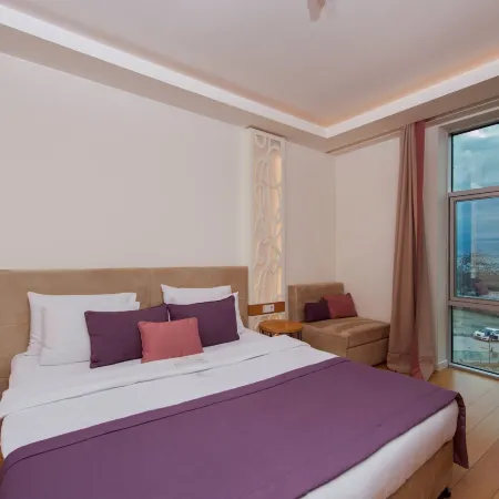 Wes Hotel