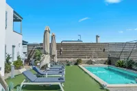 Anemomiloi Andros Boutique Hotel - مسبح