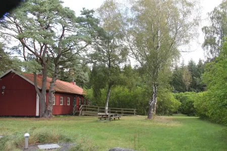 Äventyrscampen Отели в г. Шебу