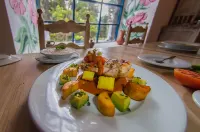 Hostería Hacienda Pinsaqui - breakfast