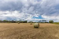 Vineyard Trail Cottages- Adults Only Hotels in Stonewall