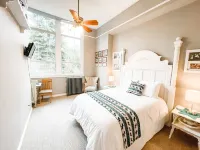 Northside School Bed & Breakfast Hotels in Boundary County