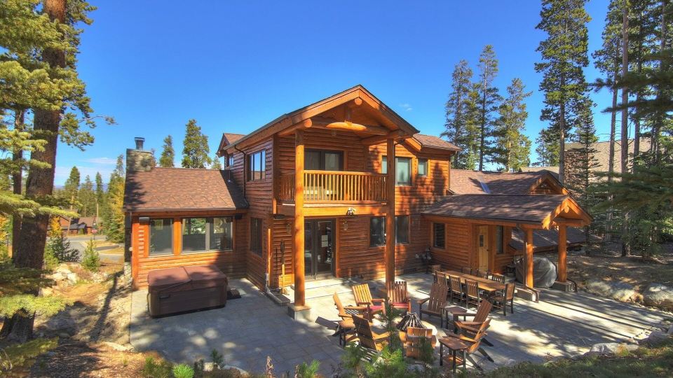 Boulder Lodge at Peak 8 4 Bedroom Home by RedAwning