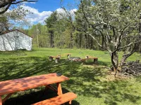 Tuggle's Gap Roadside Inn - Blue Ridge Parkway Hotels in Patrick County