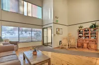 Sweet Skiers Escape < Half-Mile to the Slopes! - Apartments