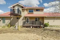 Family-Friendly Utah Home Deck, Mountain Views! - Parking
