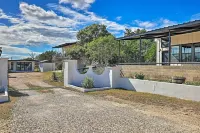 Chic Fredericksburg Retreat - Near Wineries! - spa