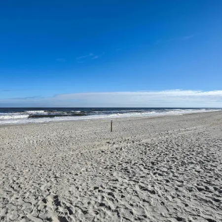 Cozy Carolina Beach Condo w/ Ocean Views!