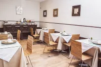 Hostal Lirium - 3-Star