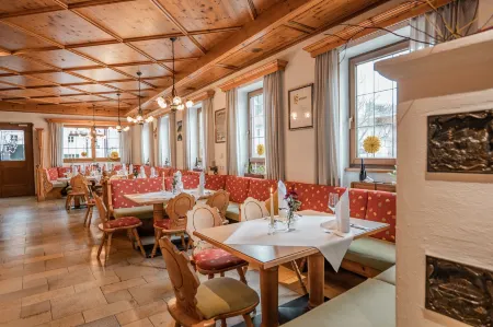 Gasthof Krone Отели в г. Кипфенберг