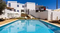 A Casa da Cerca - Homestays