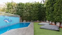 Athenian Grand Riviera Villa -  Ferienhäuser