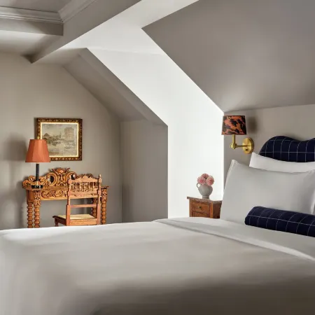 The Vanderbilt, Auberge Collection