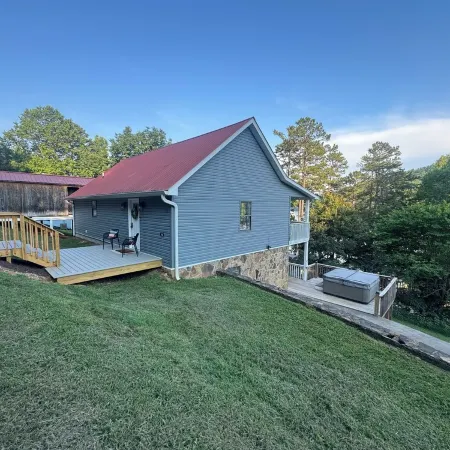 5 Bedroom Norris Lake Home with Covered Boat Slip at Sugar Hollow Marina