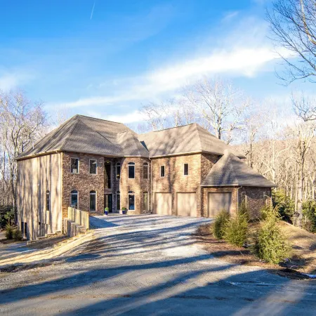 Group Getaway! 8,000-sq-ft Gem, Arcade + Theater