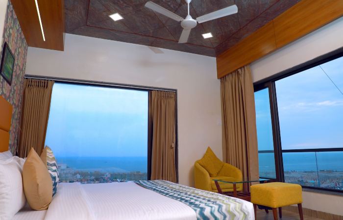 Hotel the Grand Ladhukara