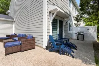 Spacious Townhome with Year-Round Pool and Hot Tub - Inviting Retreat