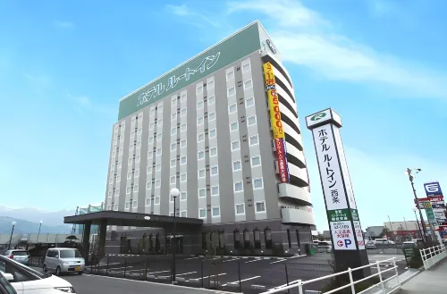 Hotel Route-Inn Iyo-Saijo Hotel di Saijo
