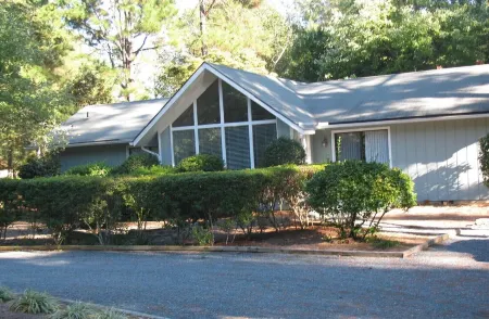 4BR/4BA Better Known as Hackers Hideaway - Sleeps up to 8 people