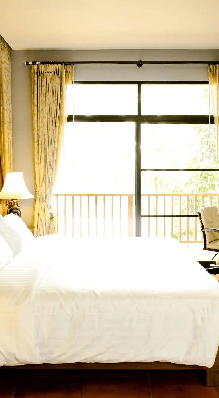 ห้องดีลักซ์ พร้อมระเบียง