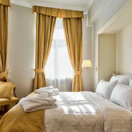 My City Hotel