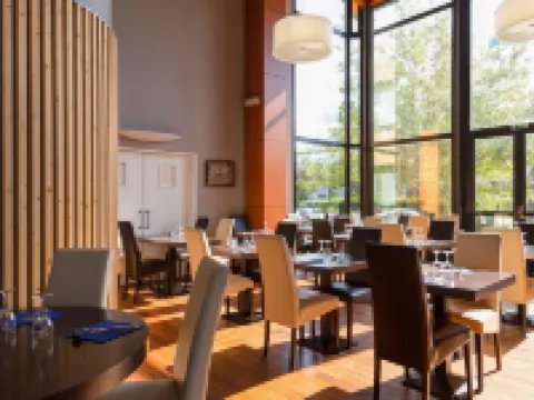 The Originals City, Hôtel le Sextant, Toulouse Sud Hotels in Labege