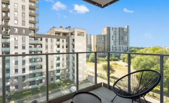 Horizon 63 Superior by Grand Apartments