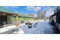 Werry's Cottages Motel & Pub by OYO East Stroudsburg Poconos Hotels in Middle Smithfield Township