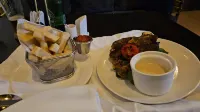 Ihsuites Hotel di Okpanam