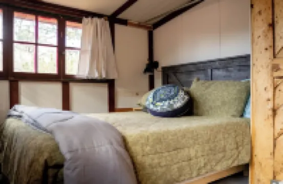 Charming, Historical Cabin in Cascade-Chipita Park
