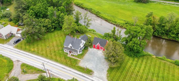 Woodbridge Inn Bed & Breakfast Hotels in Windsor County