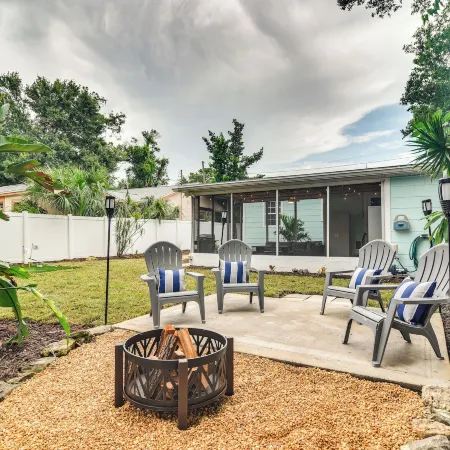 Pinellas Park Home: Swim, Golf, Grill & More!