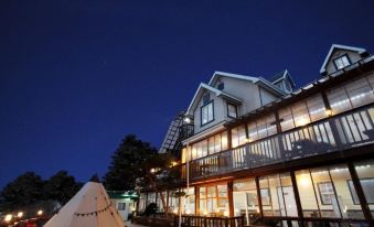 Taean (Anmyeondo) Dumb and Dumber Haerujil Spa Pension