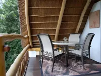 Easy Five Guest House Hotels near Koop Sentrum