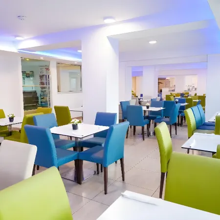Captain Pier Hotel