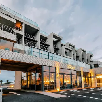 Tropical Hideaway Отели рядом с достопримечательностью «Океанический парк Мара»