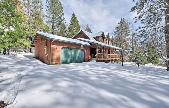 Peaceful Arnold Home w/ Hot Tub Near Bear Valley!