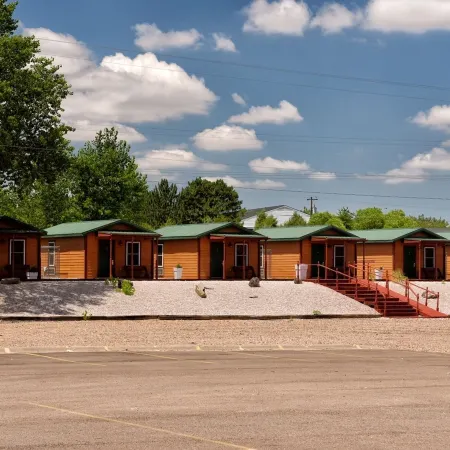 South Platte Cabins & Kennels