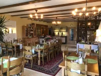 Weingut Pension Bastian Hotels in Leiwen
