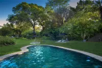 Anantara Stanley & Livingstone Victoria Falls Hotel - Romantic