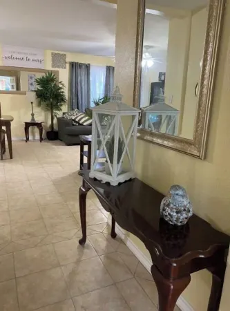 Mama’s home Отели рядом с достопримечательностью «Pharr Vanguard Academy Nature & Birding Center»