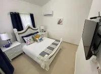 Beautiful Condo, 2 Bed, Short/long stay,12 min from the airport and beach by car Hotels in Pueblo Bavaro