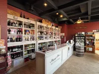 Hermann Crown Suites