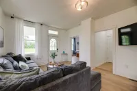 Modern Family Home in Mason w/ Backyard + Fire Pit